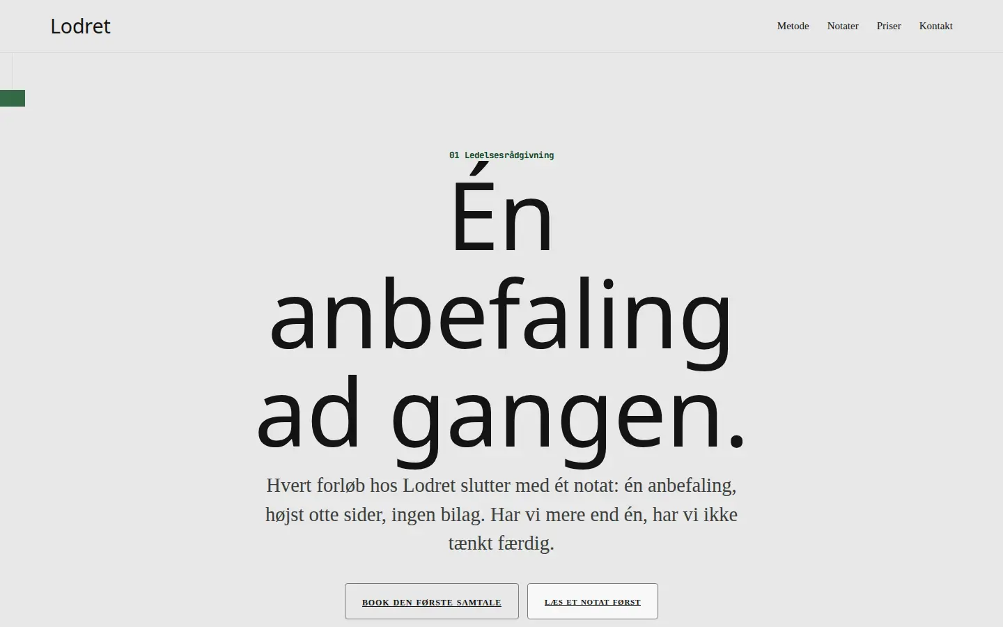 Forsiden af eksempelsitet for Lodret i temaet Consultancy, set på en computer